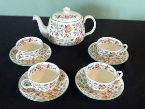 Minton Haddon Hall Bone China Tea Set - Teapot with Teacups & Saucers (England)