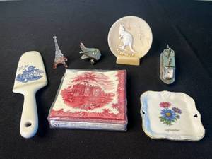 Winrose Collection Australia Kangaroo Plate by Maryland China - Vintage Memorabilia Inc
