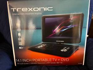 Trexonic TR-D141 14.1 Inch Portable TV & DVD Player NIB