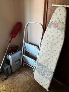 Royal SF910 Microcut Shredder, Shark Quick-Flip Vacuum (all accessories unverified), Ironing Board, Iron & Swiffer Mop