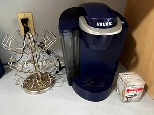 Keurig Coffee Maker with K-Cup Holder & Reusable Filter