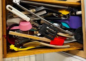 Mixed Kitchen Utensils & Tools Assortment