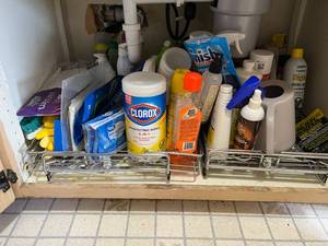 Clorox, Finish & Assorted Cleaning Supplies - content quantites unverified
