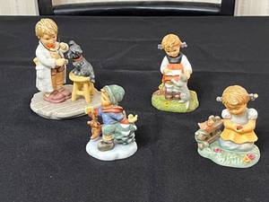 Goebel The Doctors In BH 9 - Cat Tales BH 105 - Little Scholar BH 112 - Cat Tales (Lot of 4)