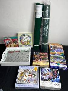Mixed Jigsaw Puzzle Lot With Roll-Up Mats - all pieces not verified