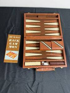 Vintage Leather Backgammon Set in Case with Dice Cups & Instruction Pamphlet