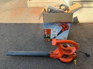 Black& Decker BV3600 12-Amp Corded BlowerVacuumMulcher - Up to 230 MPH