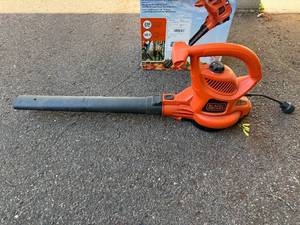 Black& Decker BV3600 12-Amp Corded Blower/Vacuum/Mulcher - Up to 230 MPH
