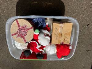 Christmas Decor Assortment in BELLA 120QT Storage Tote
