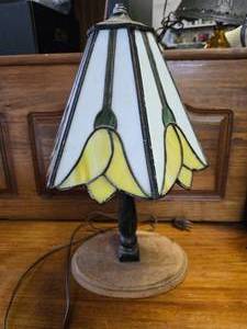 Handmade Lamp Tiffany Style Yellow Tulips