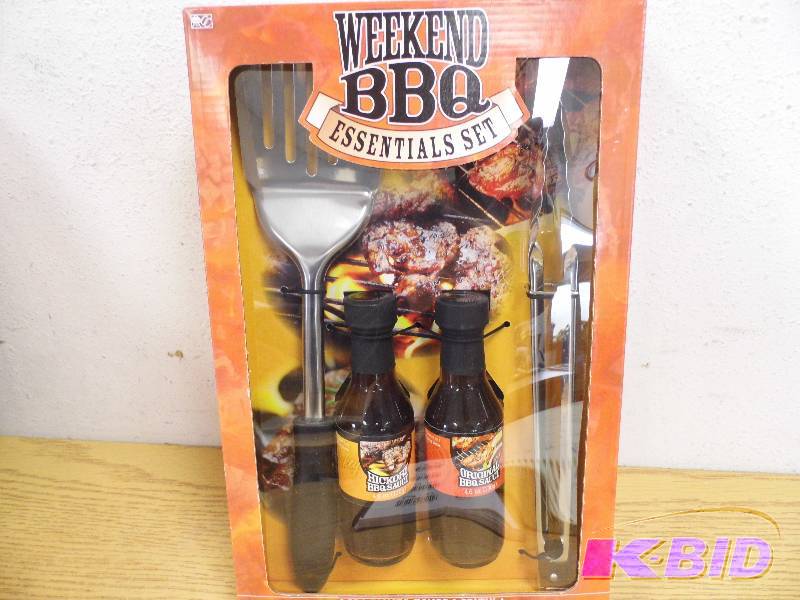 lot 24 image: New Weekend Essentials BBQ Set