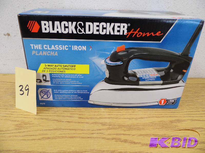 lot 39 image: New Black & Decker Iron