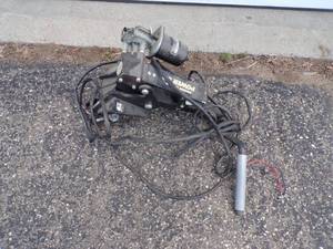 Minn Kota Power Up Motor Lift