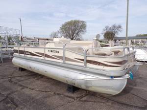1998 Premier Pontoon with 45 HP Honda 4 Stroke