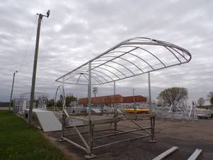 Newmans 25120 Cantilever Pontoon Lift with 24 Canopy