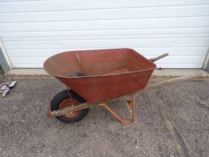 Wheelbarrow and extra tire