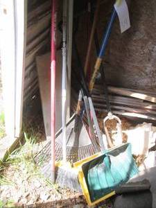 Snow shovels, assorted rakes and ot...
