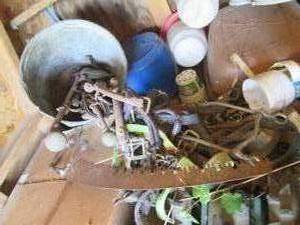 Vintage metal farm animal gear, chi...