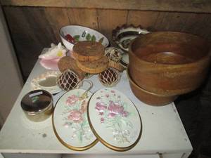Vintage ceramic and wood home goods...