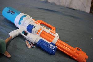 Nerf Super Soaker Water Gun...