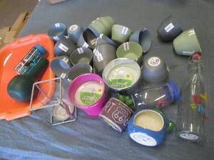Lot of small bowls, citronella cand...