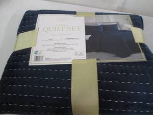 Lenox 3 Piece bedding set...