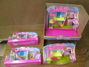 4 Barbieland toys...