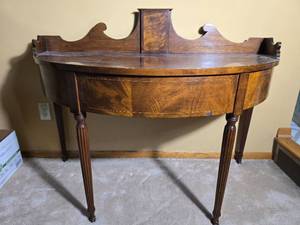 Antique Federal Style Inlaid Console Table