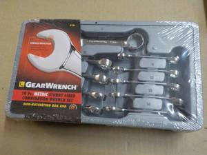 Gear Wrench 10 pc Metric Stubby Fix...