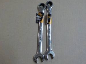 2 Gear Wrench Ratcheting Wrenches...
