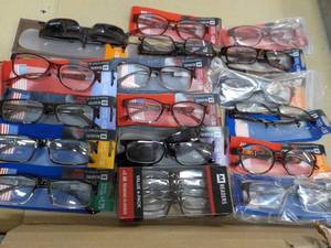20 pair Readers Glasses - various s...