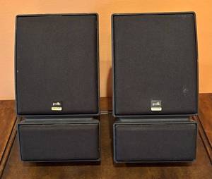 LLR - Two Polk Audio Monitor Series 2 Speakers