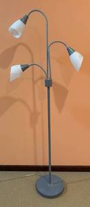 LLR - Adjustable Triple-Head Floor Lamp with Gooseneck Arms