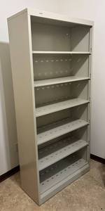 LL - HON Metal Shelving Unit - Adjustable Shelves