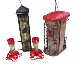 LL - Brome Squirrel Solution 2000 Bird Feeder & Assorted Feeders