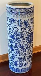 BR1 - Blue & White Ceramic Umbrella Stand