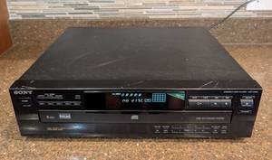K - Sony Cdp-c235 5-Disc Compact Disc Player - No Remote