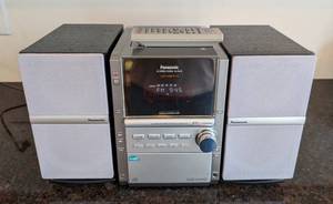 DR - Panasonic Sa-pm18 CD Stereo System With 5 CD Changer & Speakers