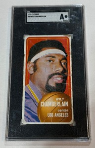 Wilt Chamberlain 1970-71 Topps #50 SGC Slab Authentic Vintage Basketball Card