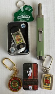 (5) Las Vegas Casino Gambling Souvenirs - Lighters, Keychains