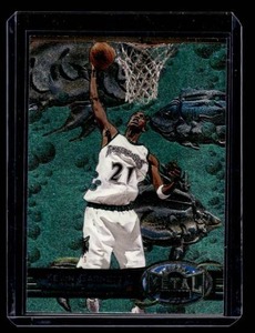 Kevin Garnett Metal Insert 1997 Skybox Metal Universe #109 Minnesota Timberwolves Basketball Card