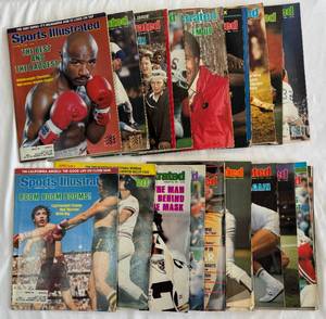 (20) 1982 Vintage Sports Illustrated Magazines August-December Issues