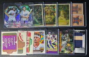 14-Card Misc BaseballFootball Card Lot (Mahomes, Minnesota Vikings, Wild)