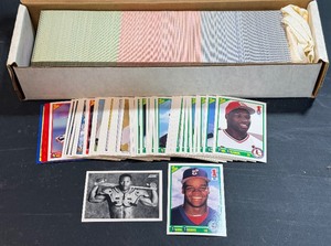 1990 Score Baseball Card Box - Potentiall Complete Set Includes Bo Jackson Shoulder Pads and Frank Thomas RC
