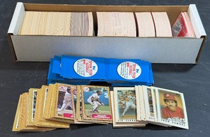 1986 and 1987 Topps Minis Baseball Card Box