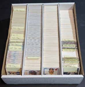 HUGE Box 1981-1990 and 2000 Fleer Baseball Cards