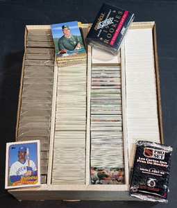 PACKED Box of Vatious Baseball Cards  Hockey Pack and Pinnacle Set