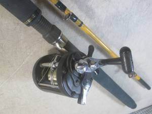 (H-1) Penn 8 12 Ft Trolling Rods w...