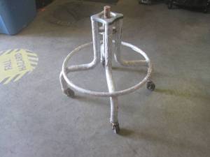 (EW4) Chair Base on Wheels...