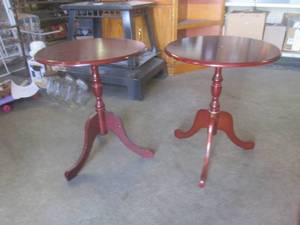 (BR1) Pair of 19 Round End Tables...